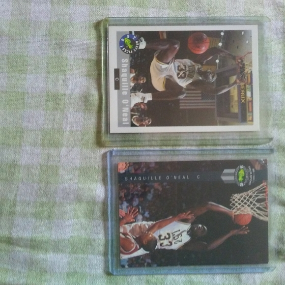Shaq Classic Rookie 2 Card Lot - Picture 4 of 10